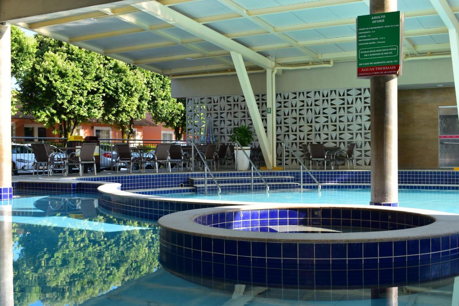 Diroma Fiori Frente As Piscinas Apartamento